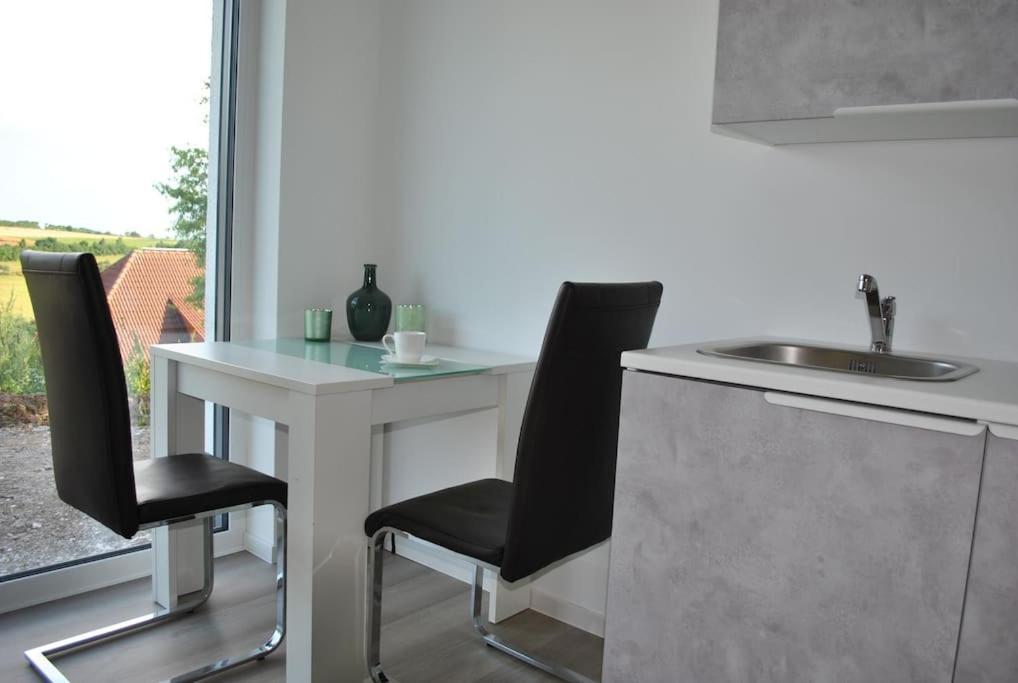 Modernes Doppelzimmer Friedewald Rhoenblick Экстерьер фото