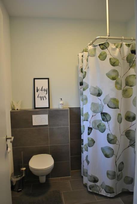 Modernes Doppelzimmer Friedewald Rhoenblick Экстерьер фото